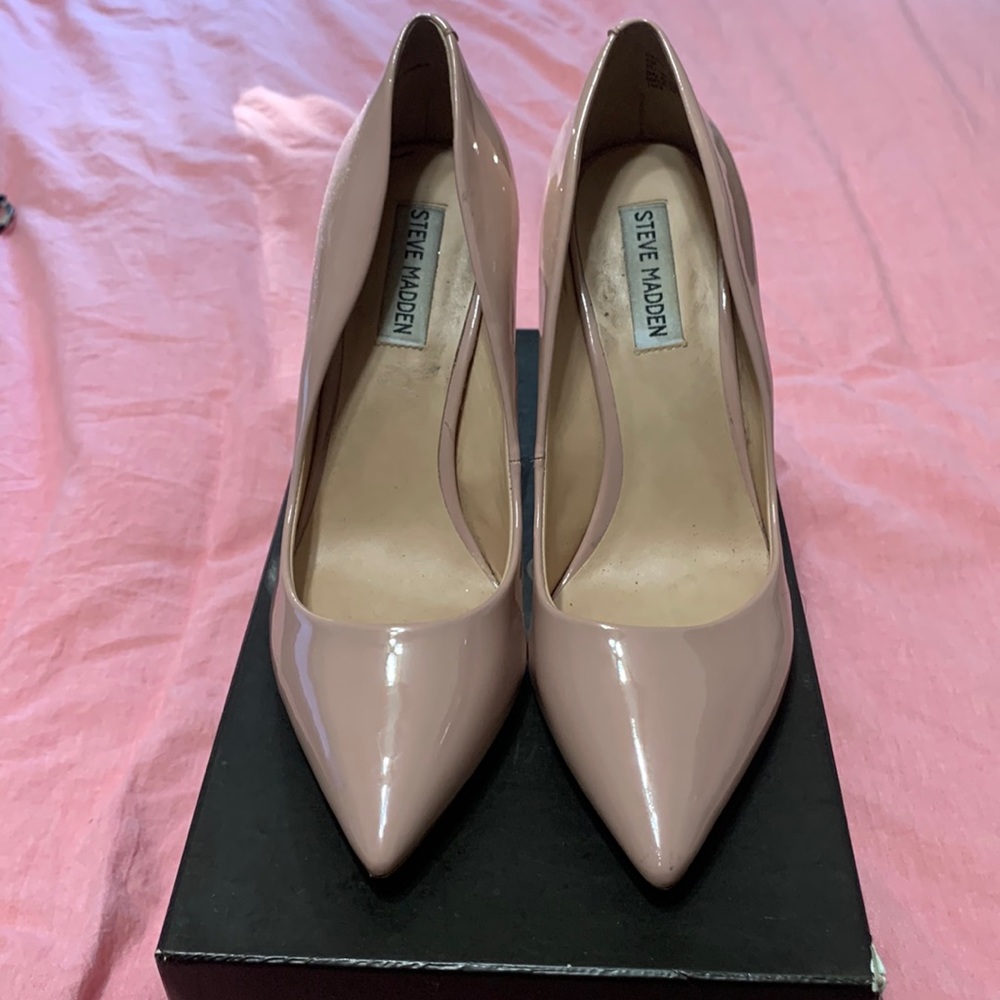 Steve Madden Blush Pink Pumps